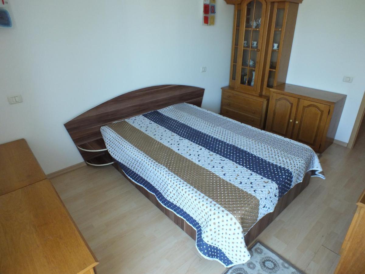 Seaside Piano Bar Apartament ママイア エクステリア 写真