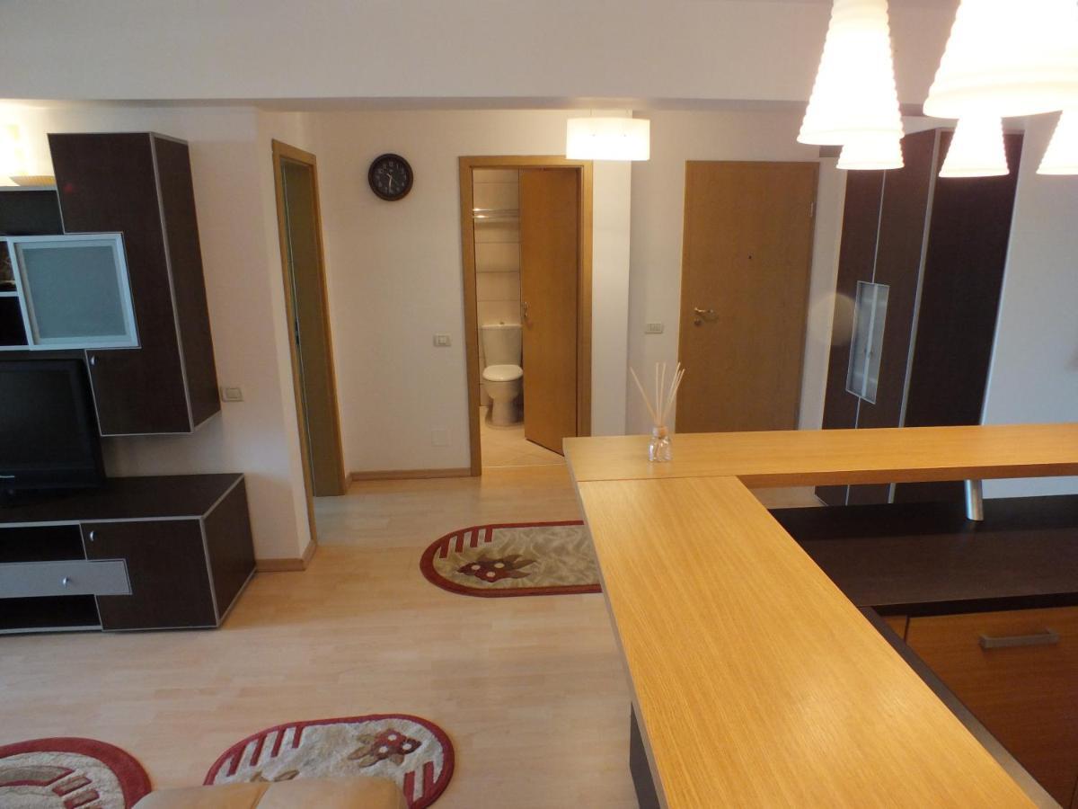Seaside Piano Bar Apartament ママイア エクステリア 写真