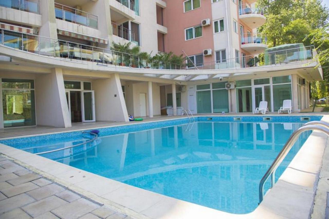 Seaside Piano Bar Apartament ママイア エクステリア 写真