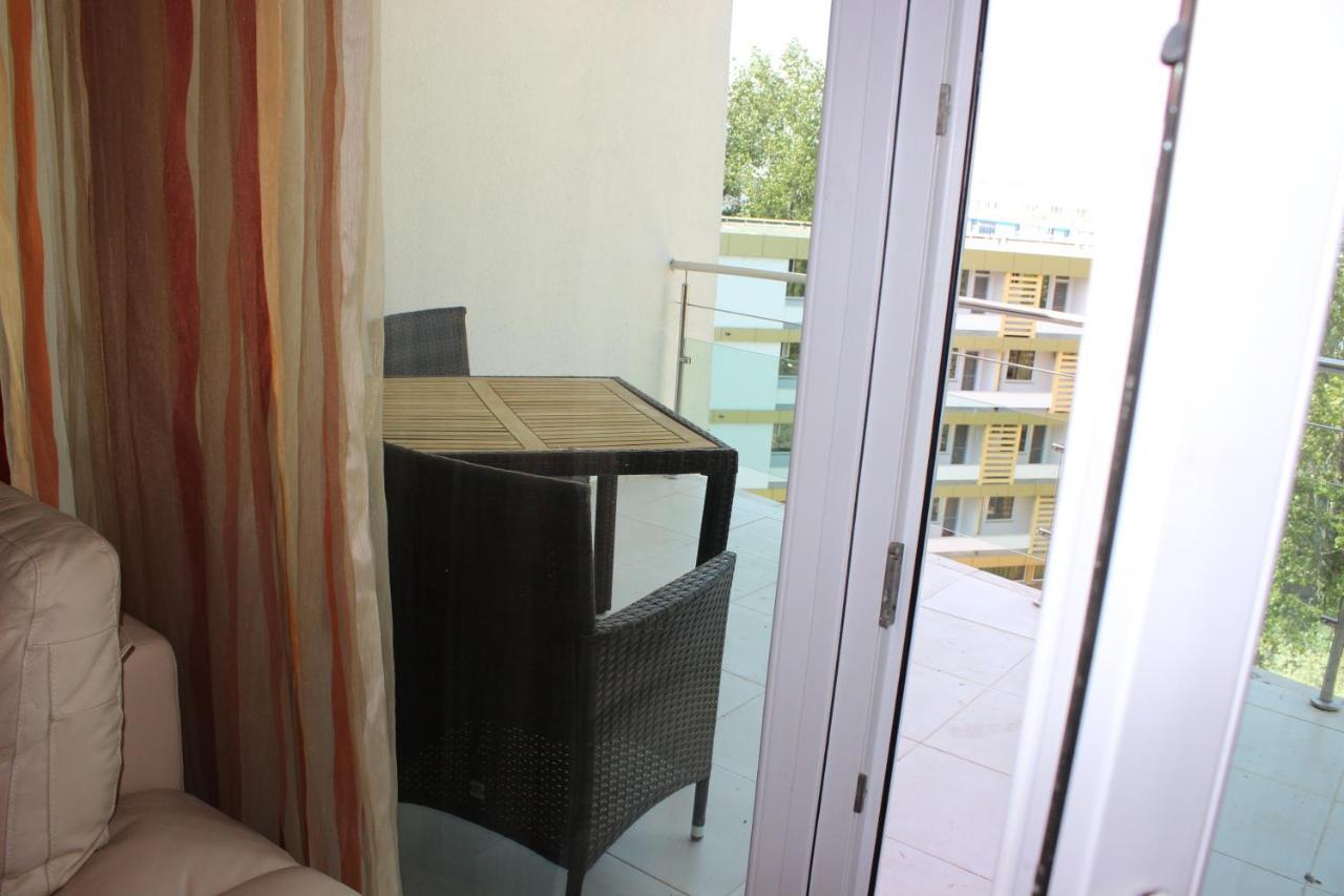 Seaside Piano Bar Apartament ママイア エクステリア 写真